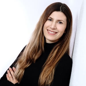 Aysin Topsi